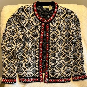 L. L. Bean Womens wool sweater in excellent condition!